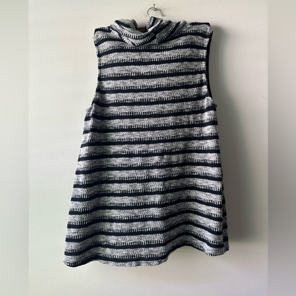 Dolan Anthropology sleeveless turtle‎ neck sweater/ top size Xl - Picture 4 of 4